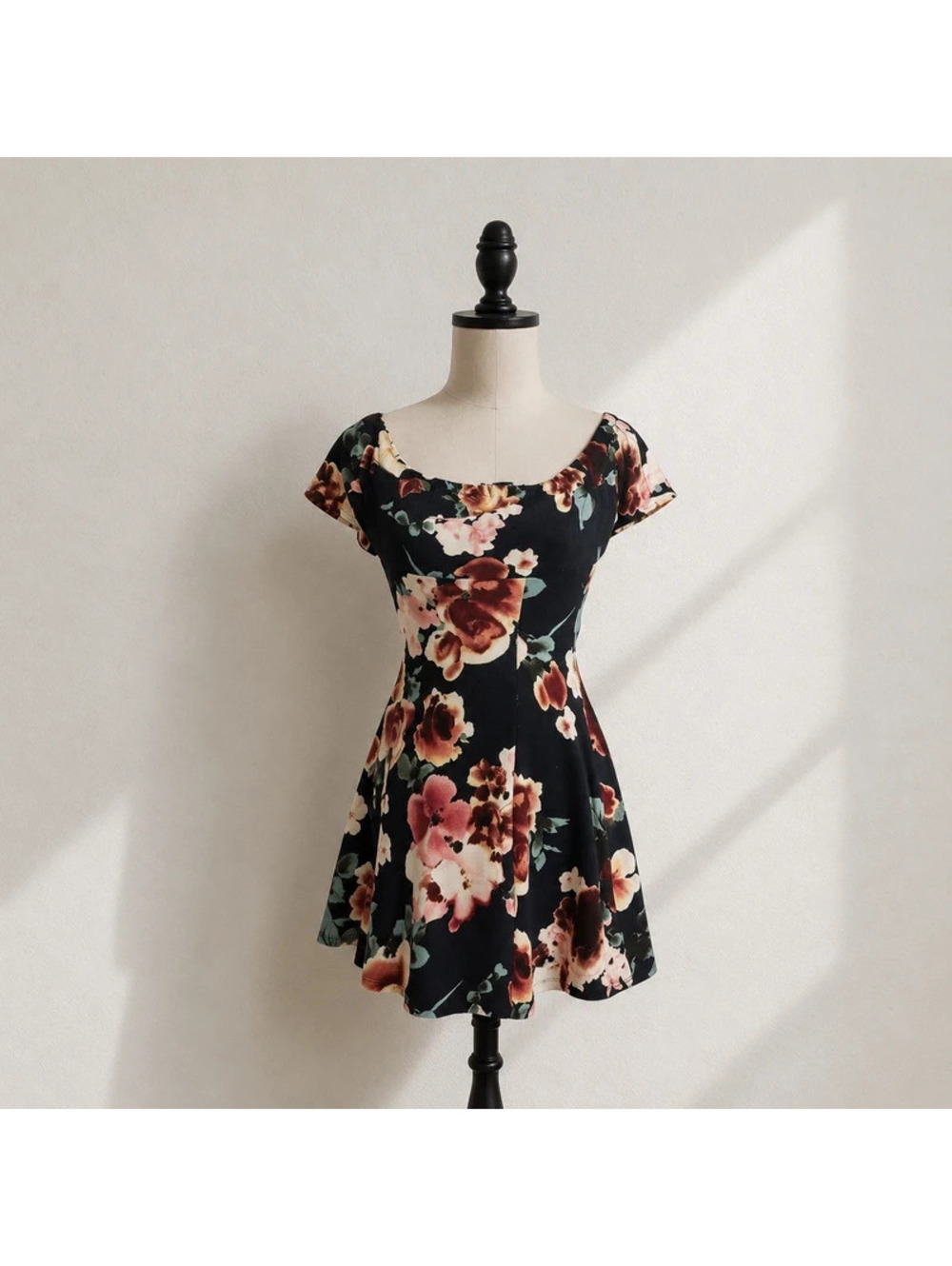 Forever 21 Floral Fit & Flare Dress Size S Black Off-Shoulder Ruffle Mini